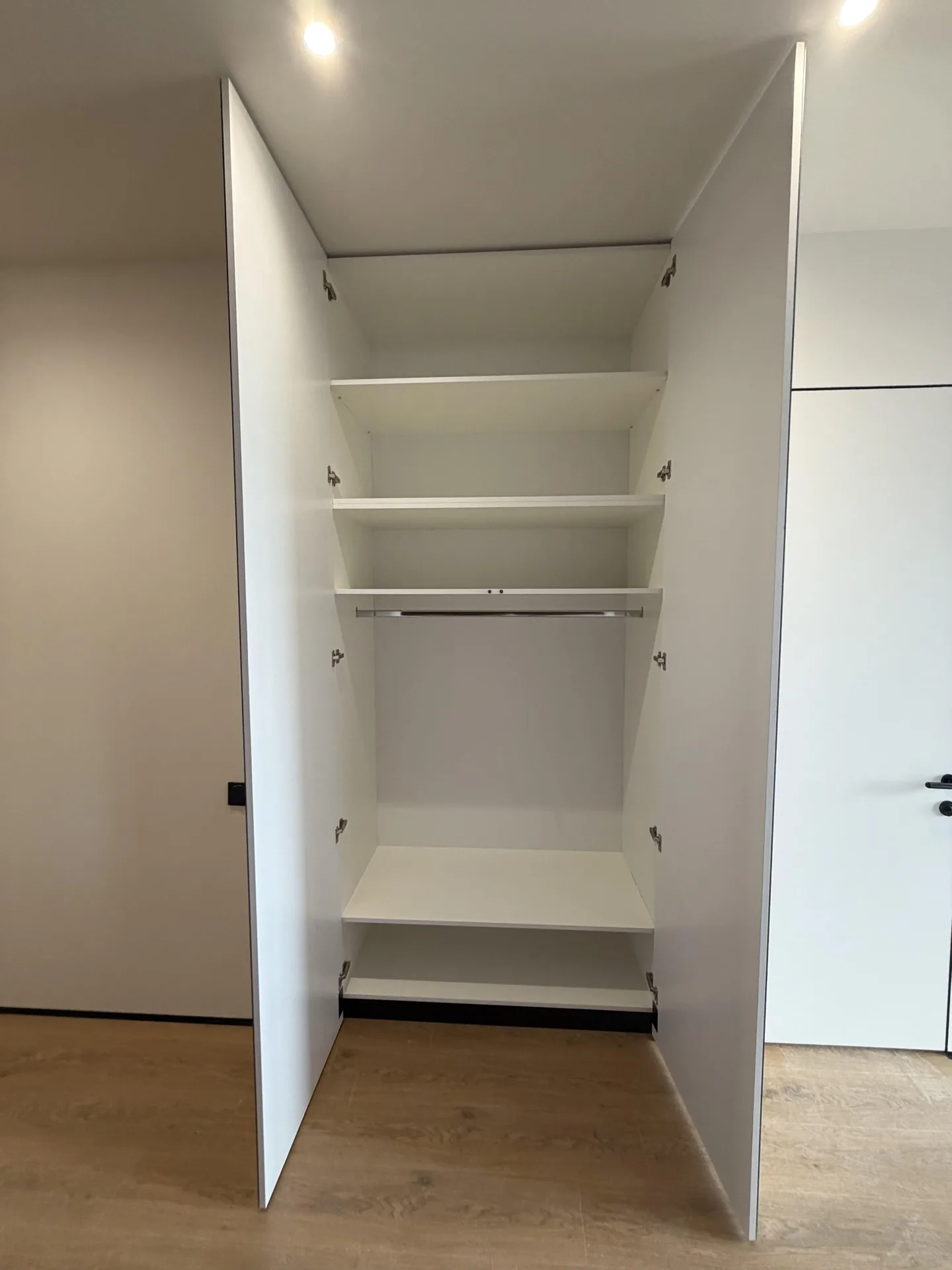 Anna Politkovskaia St, 12 · 61 m² · 4/12