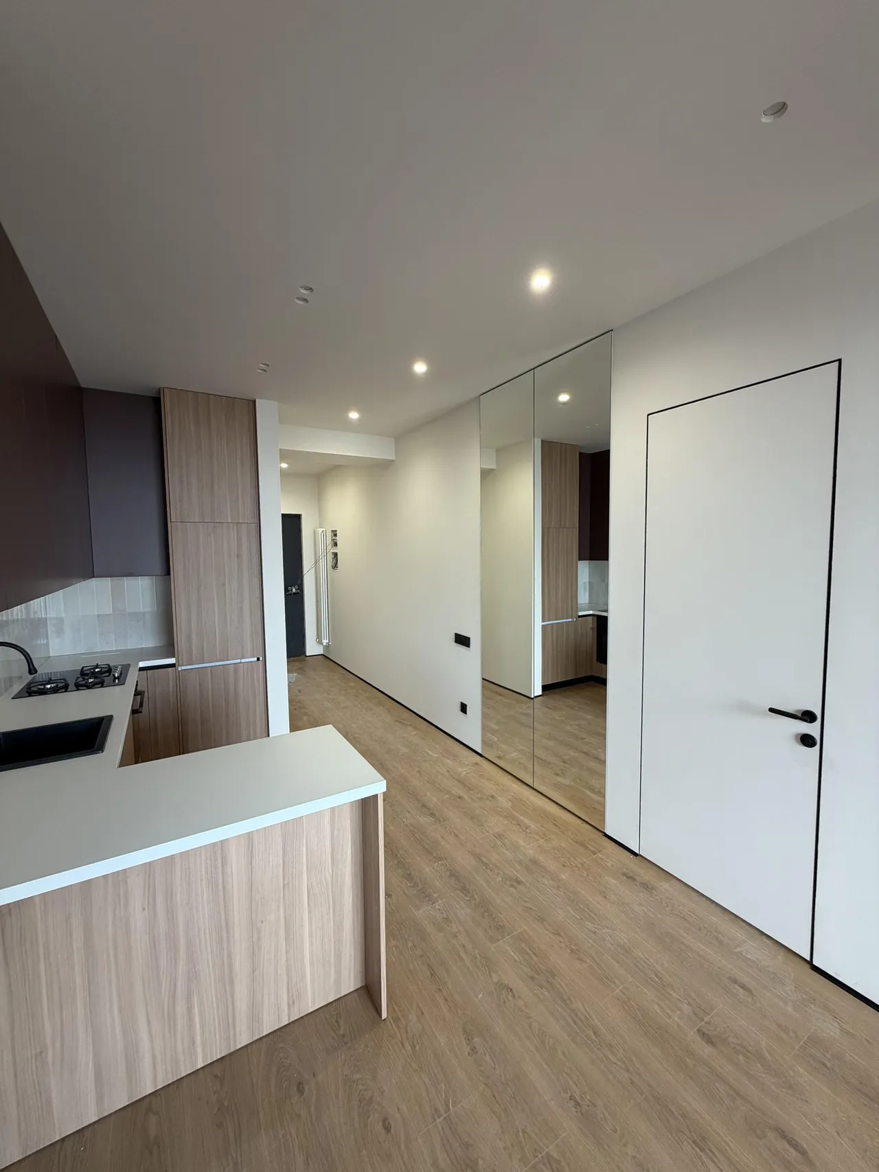 Anna Politkovskaia St, 12 · 61 m² · 5