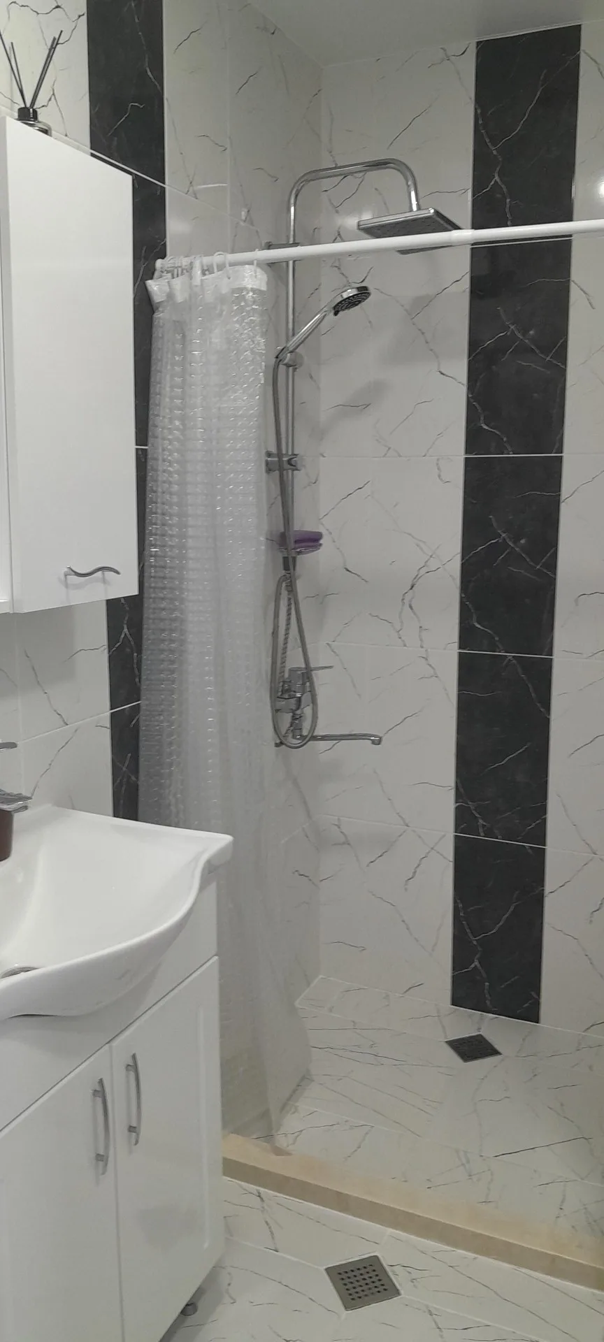 Vazha-Pshavela Street, 55 · 30.3 m² · 4/10