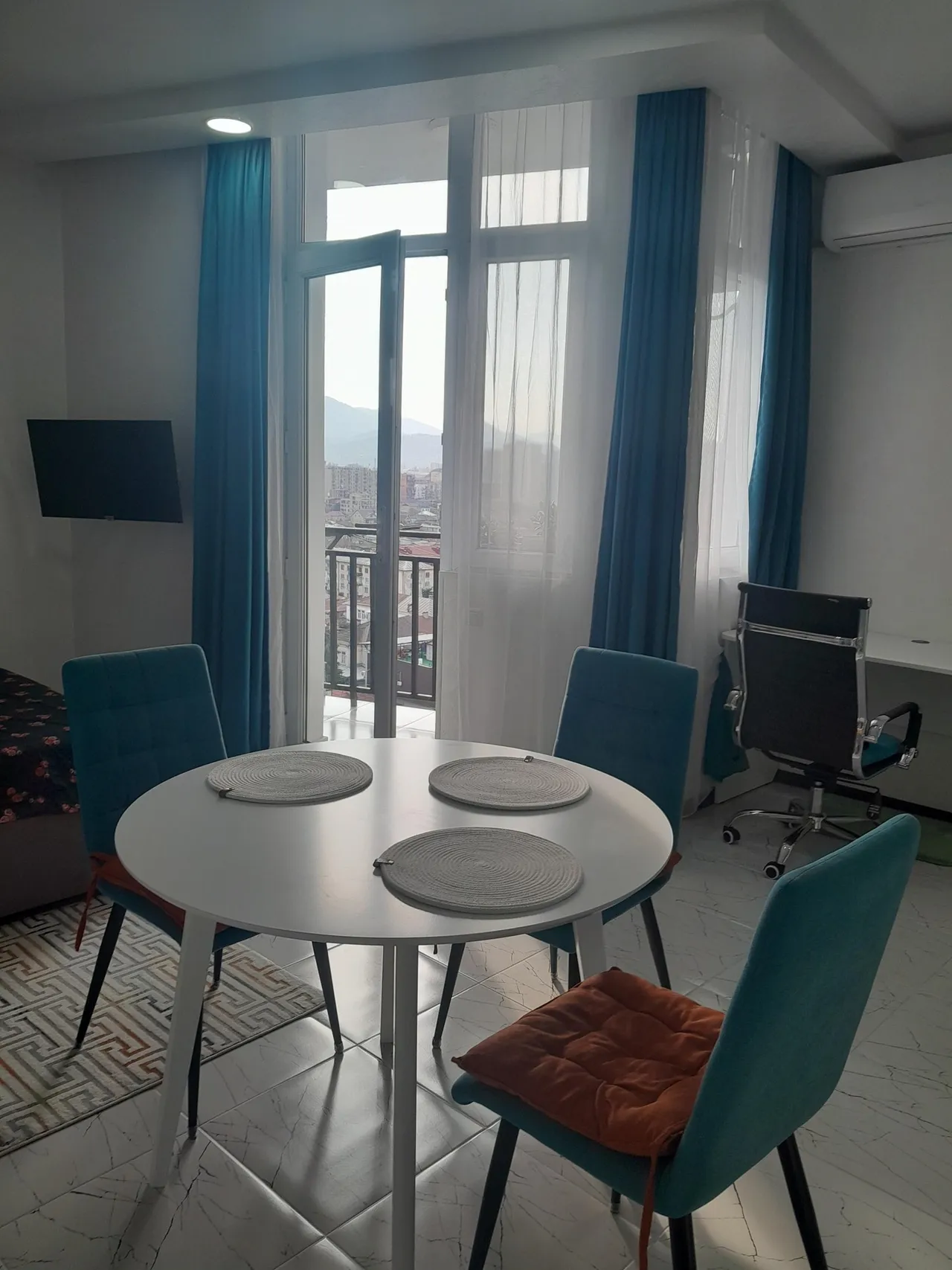 Vazha-Pshavela Street, 55 · 30.3 m² · 9