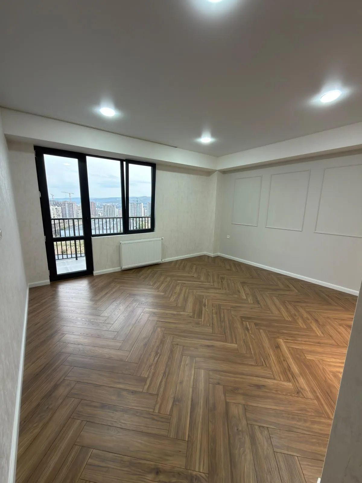 Demetre Tavdadebuli Street · 75 m² · 5/12