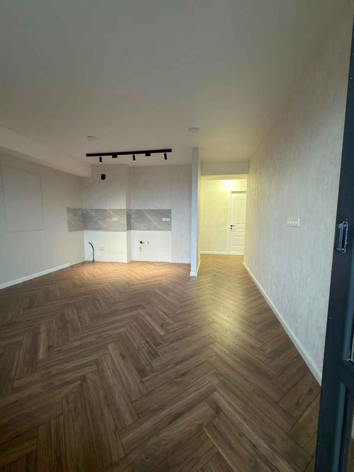 Demetre Tavdadebuli Street · 75 m² · 8