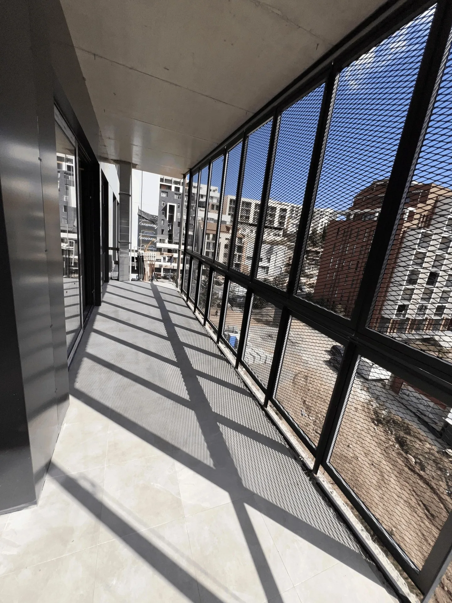 Universiteti St, 24, Giorgi Danelia St, 2, 4, 6, 8 · 127 m² · 5/12