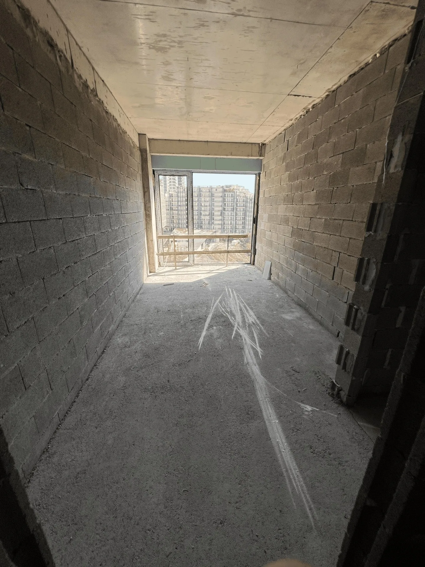 Universiteti St, 24, Giorgi Danelia St, 2, 4, 6, 8 · 127 m² · 10/12