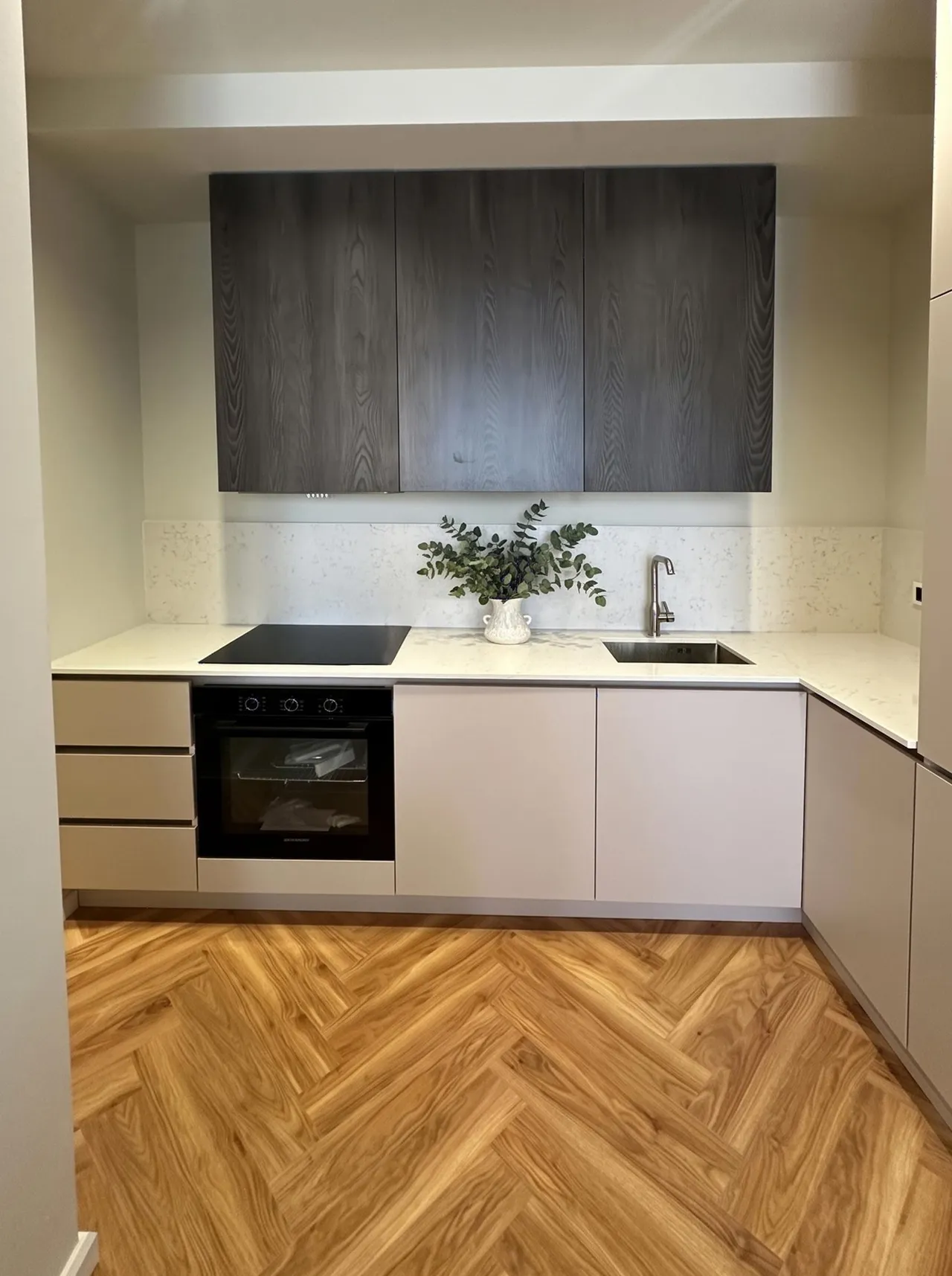 Vakhtang Gorgasali St, 61 · 52.2 m² · 6