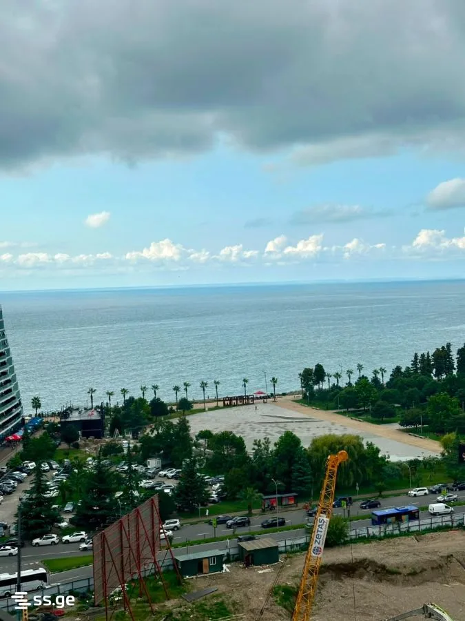 3 room Flat For Sale. Batumi · 4/12