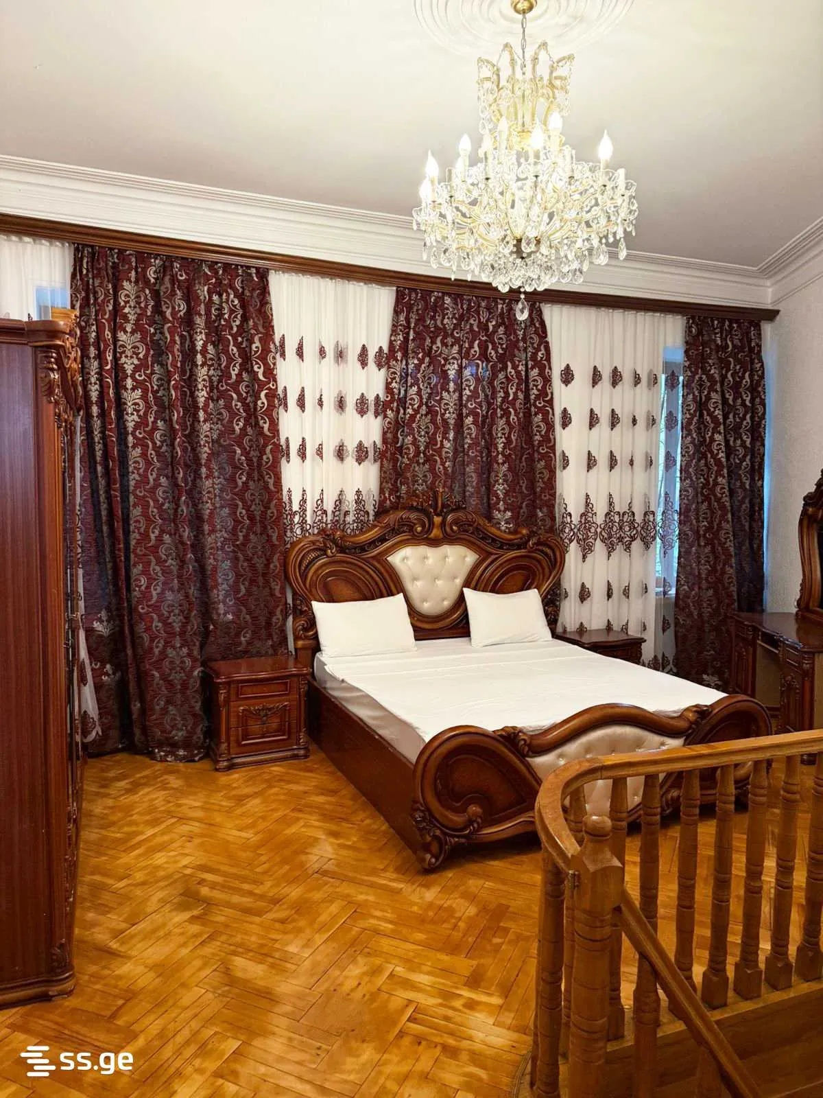5 room Flat For Rent. Sololaki · 8