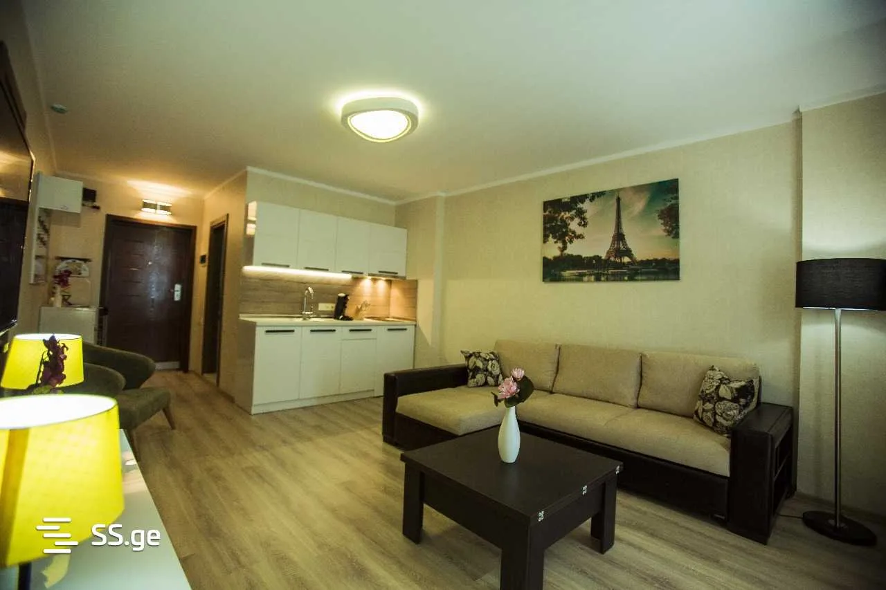 2 room Flat For Sale. Batumi · 6/12