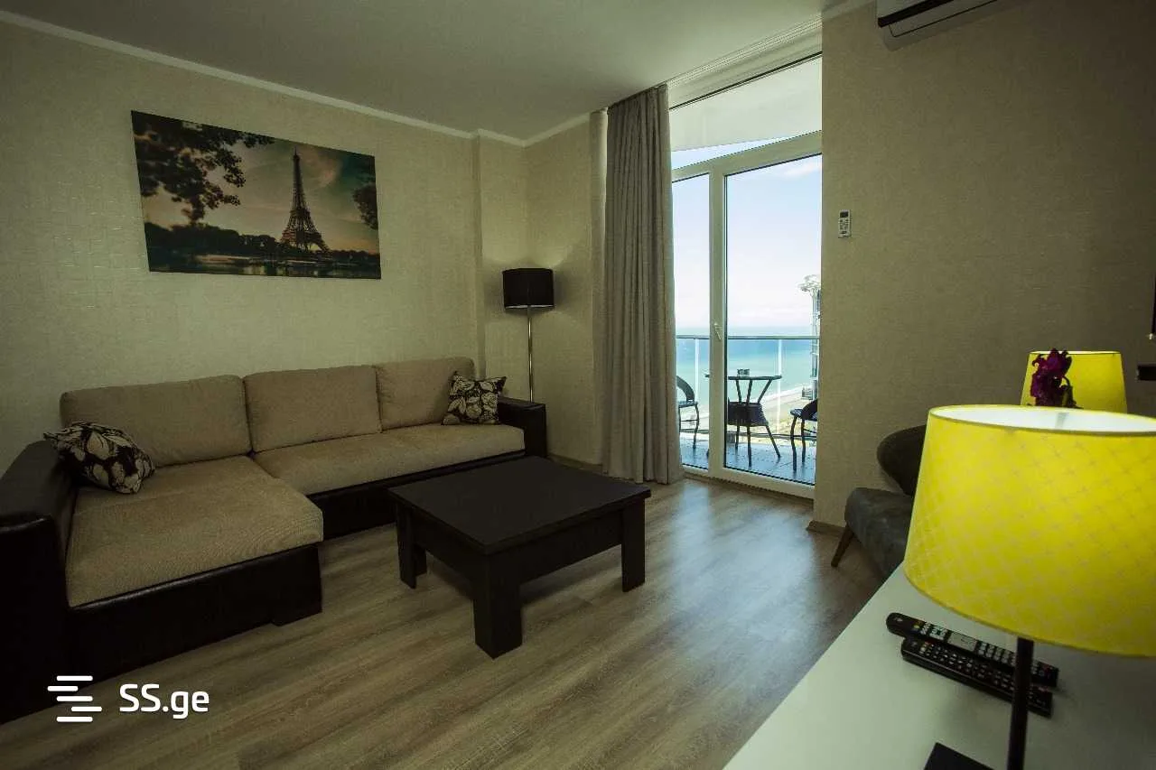 2 room Flat For Sale. Batumi · 8/12