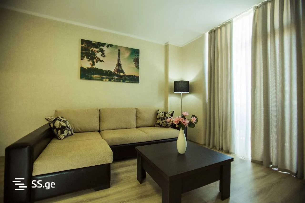 2 room Flat For Sale. Batumi · 9/12