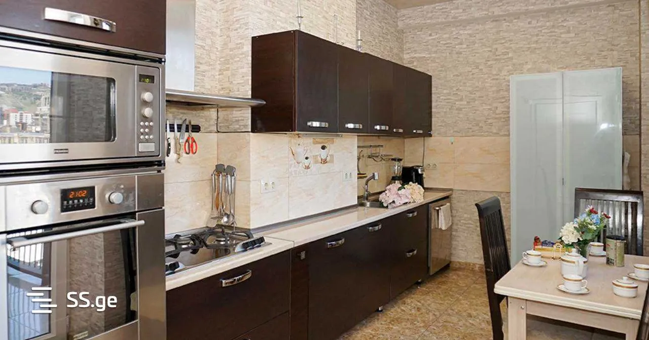 4 room Flat For Rent. Saburtalo · 4