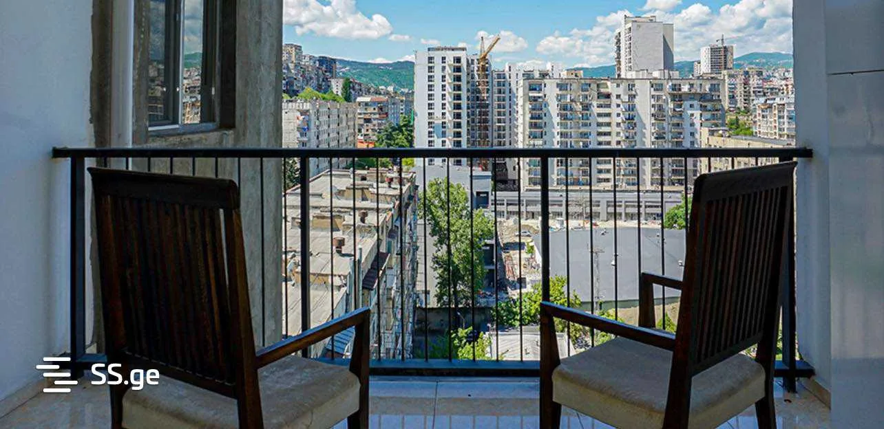 4 room Flat For Rent. Saburtalo · 6/12