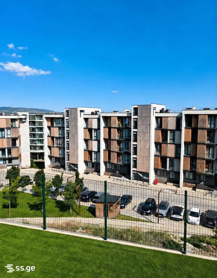 3 room Flat For Sale. Lisi lake · 9/9