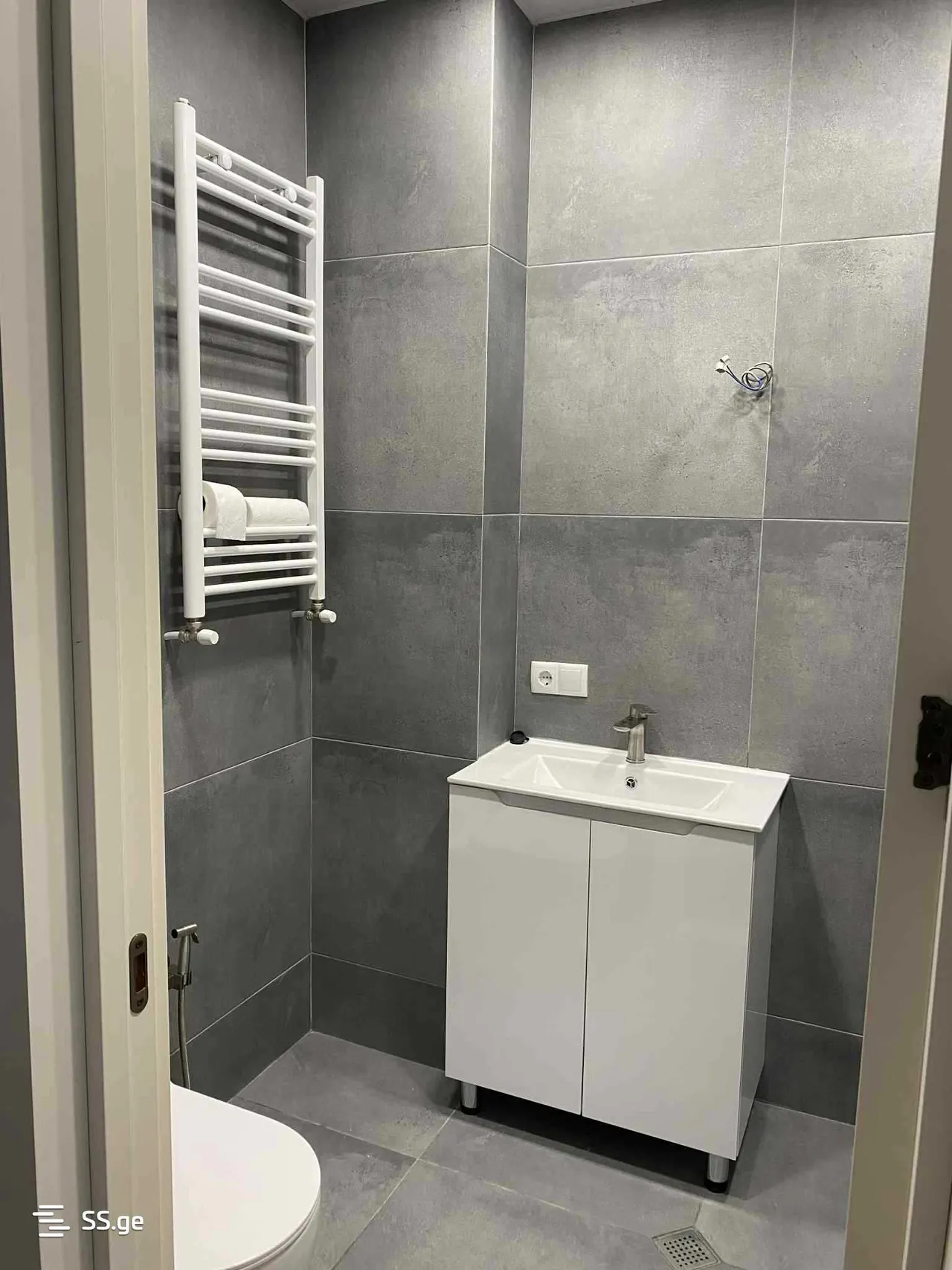 2 room Flat For Sale. Didube · 6