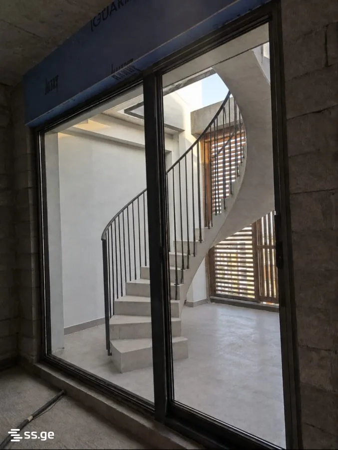 3 room Flat For Sale. Lisi lake · 3/12