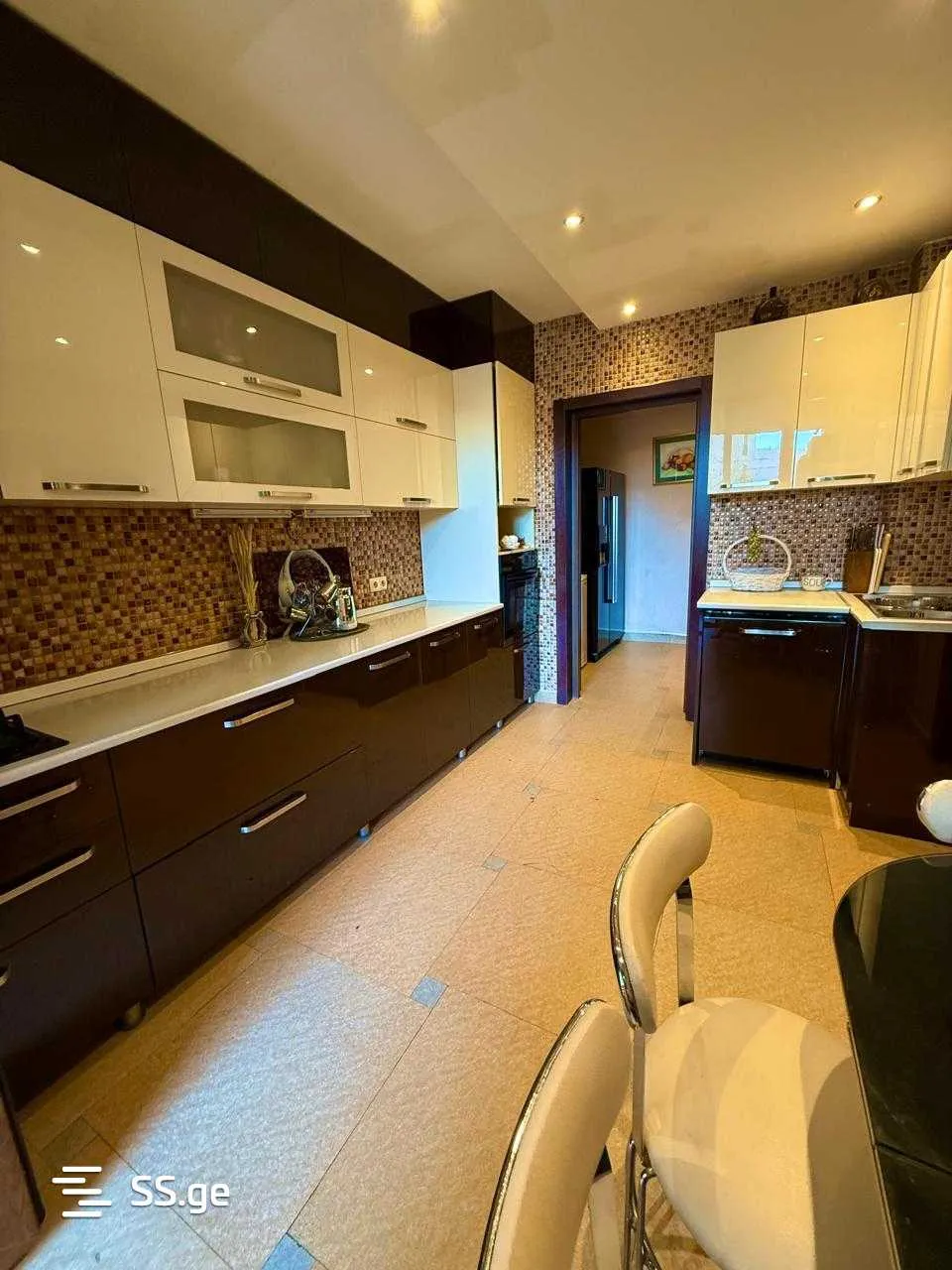9 room Flat For Sale. Saburtalo · 7
