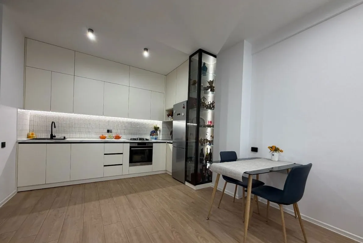 3 room Flat For Sale. Districts of Vazha-Pshavela · 3