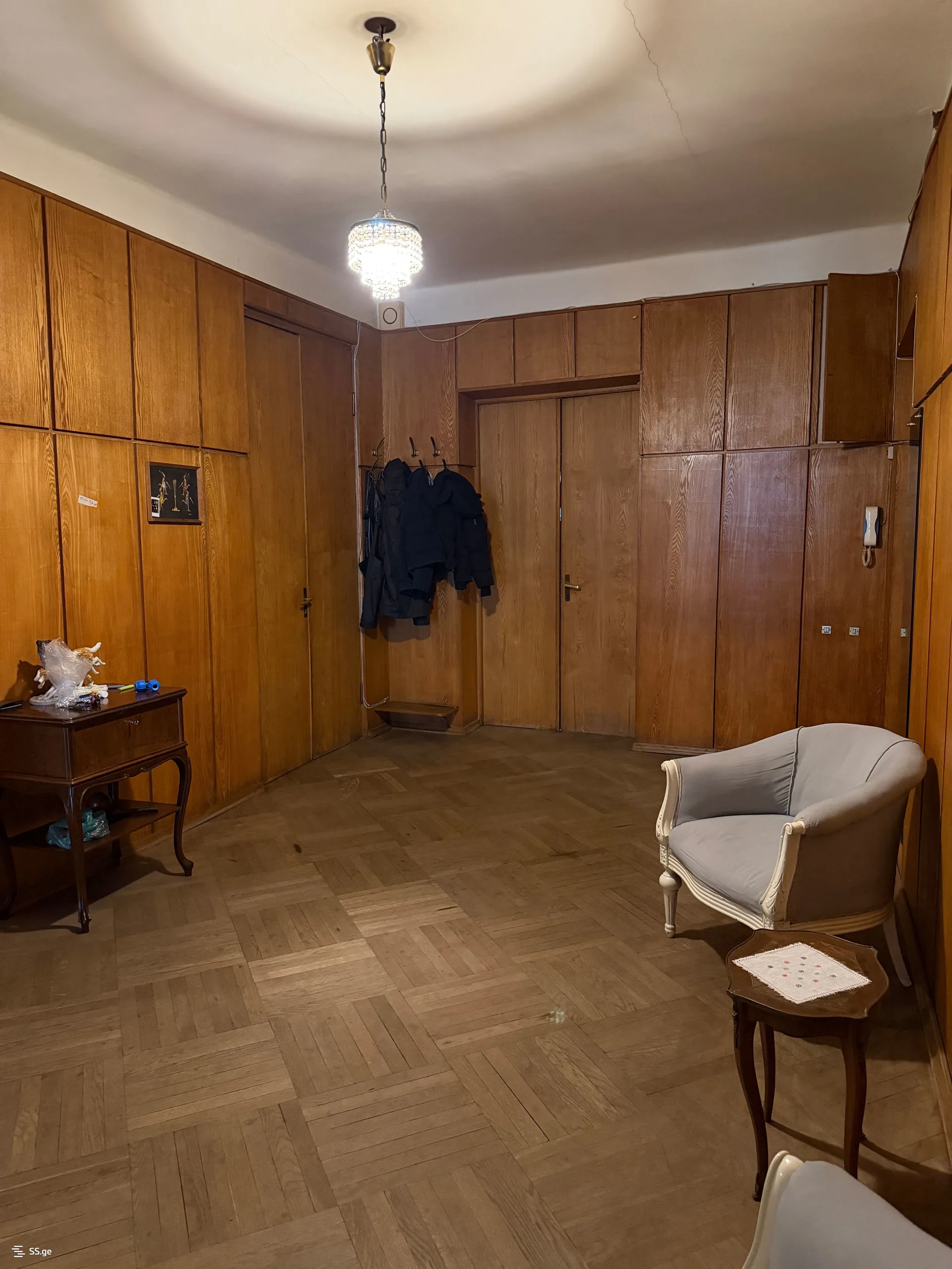 6 room Flat For Sale. Saburtalo · 7/12