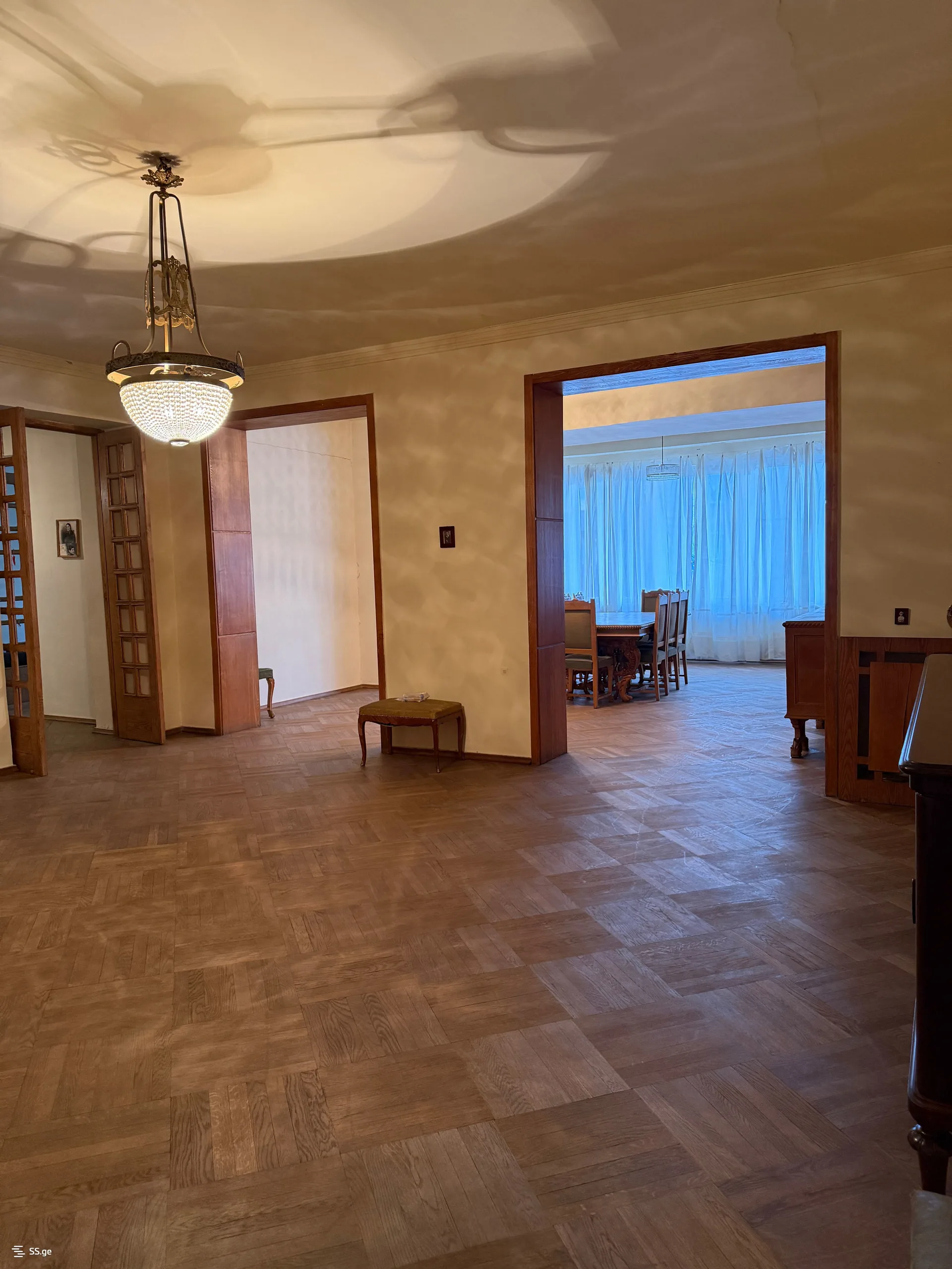 6 room Flat For Sale. Saburtalo · 8/12