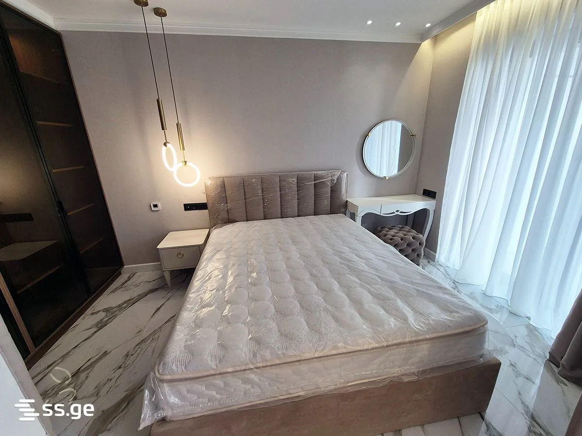 1 room Flat For Sale. Batumi · 4
