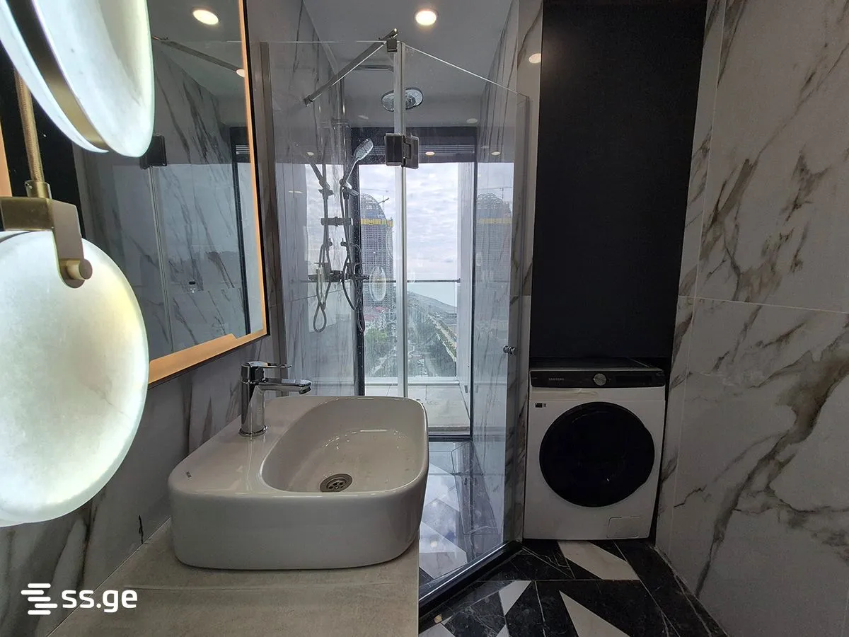 1 room Flat For Sale. Batumi · 6