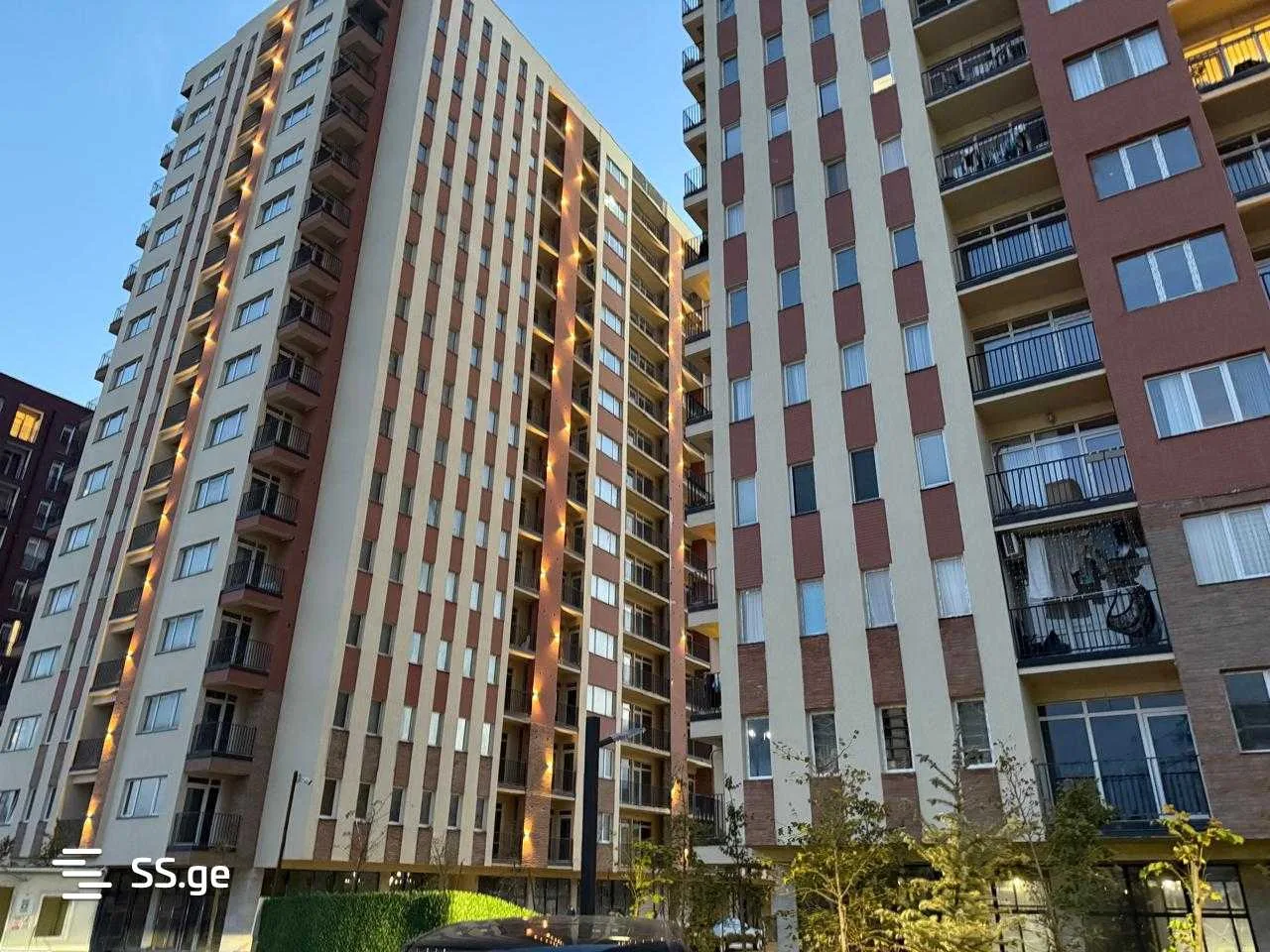 2 room Flat For Sale. Didi digomi · 2/8