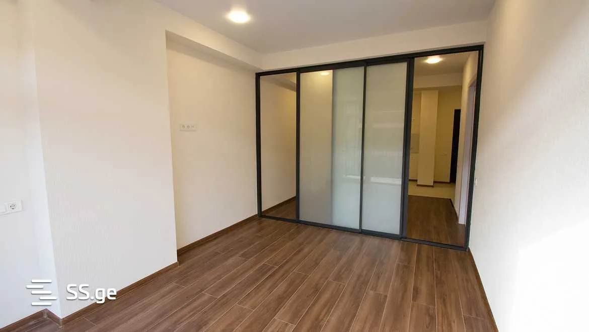 2 room Flat For Sale. Didi digomi · 4/8