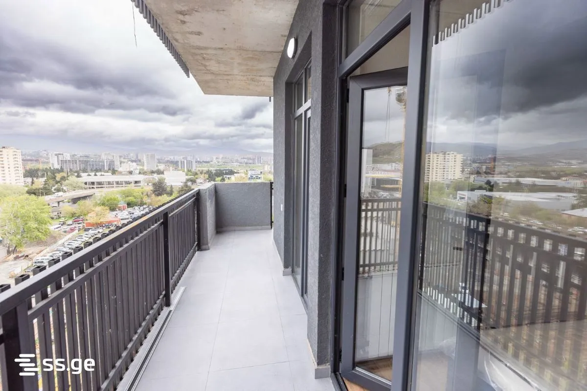 3 room Flat For Sale. Didi digomi · 4