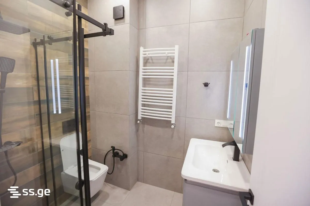 3 room Flat For Sale. Didi digomi · 9