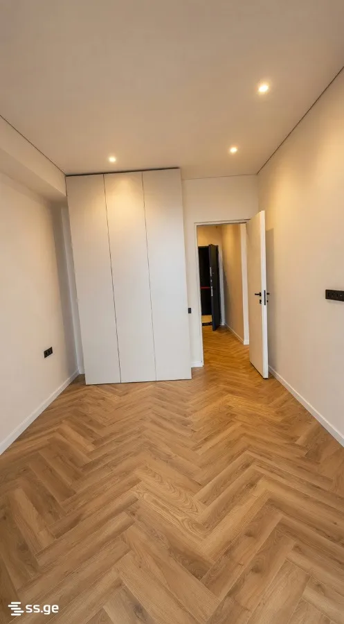 2 room Flat For Sale. Ortachala · 7