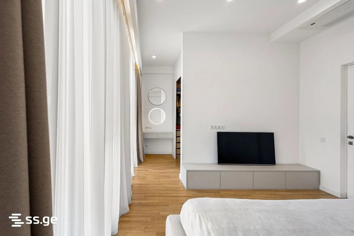 3 room Flat For Sale. Ortachala · 6/12