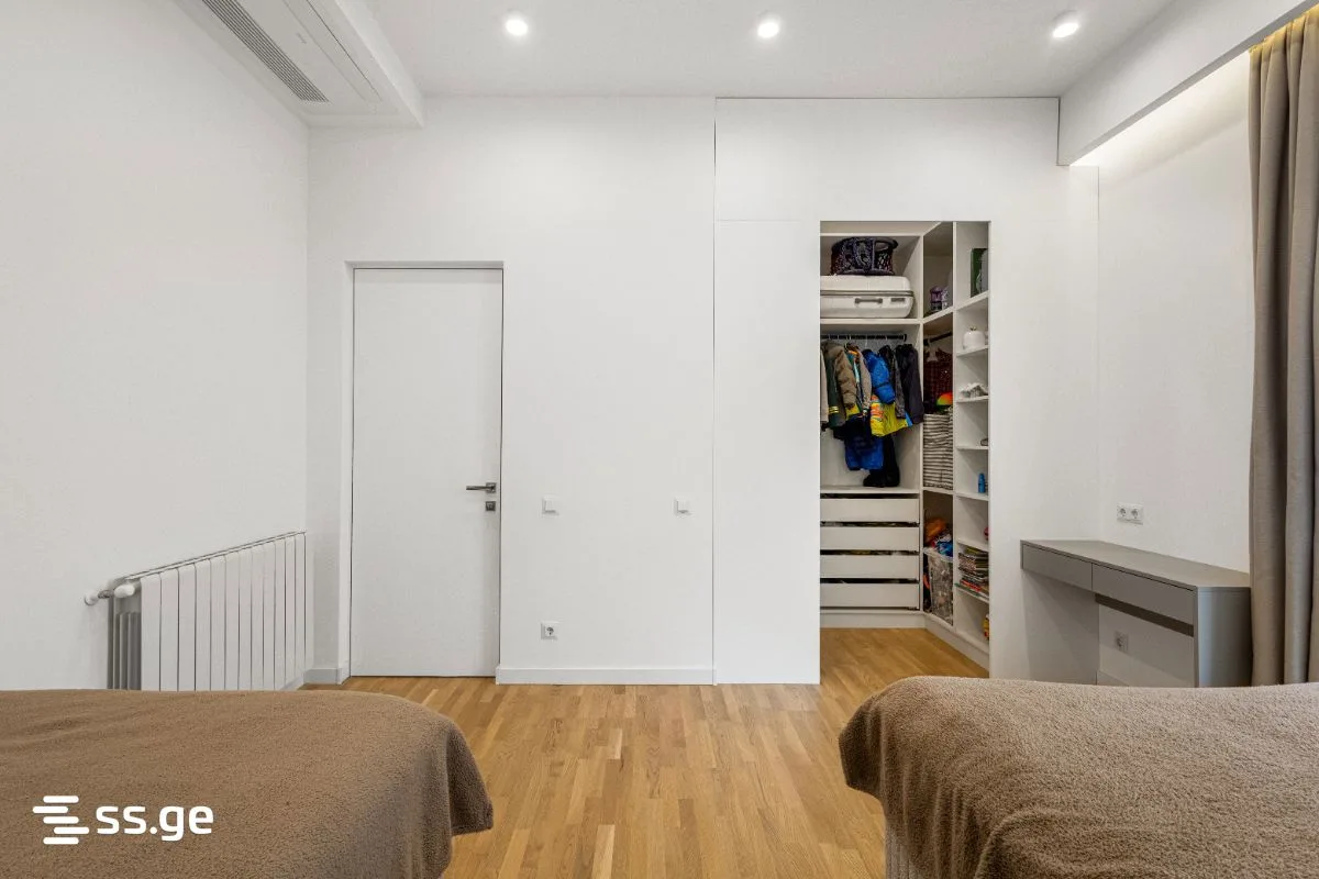 3 room Flat For Sale. Ortachala · 9/12