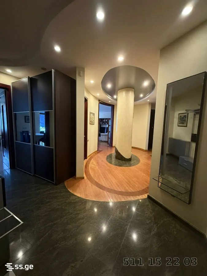 5 room Flat For Sale. Vake · 2