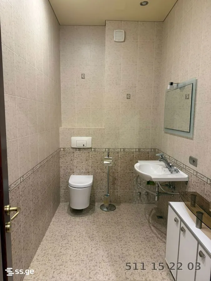 5 room Flat For Sale. Vake · 4