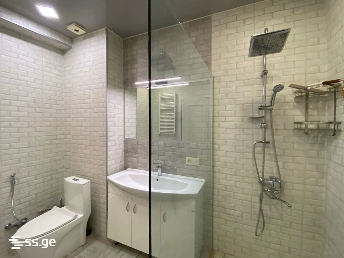 2 room Flat For Rent. Saburtalo · 5/8
