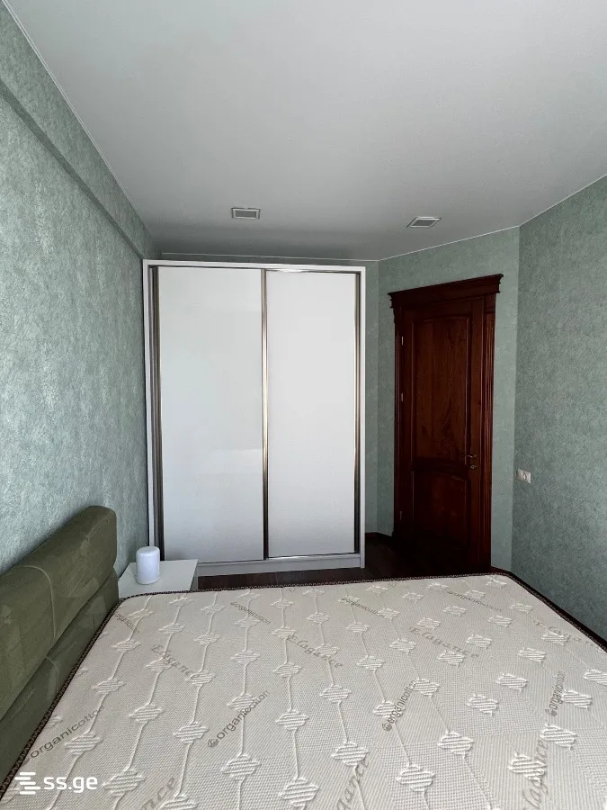 3 room Flat For Rent. Saburtalo · 10/12