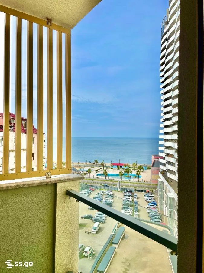 1 room Flat For Sale. Batumi · 8/8