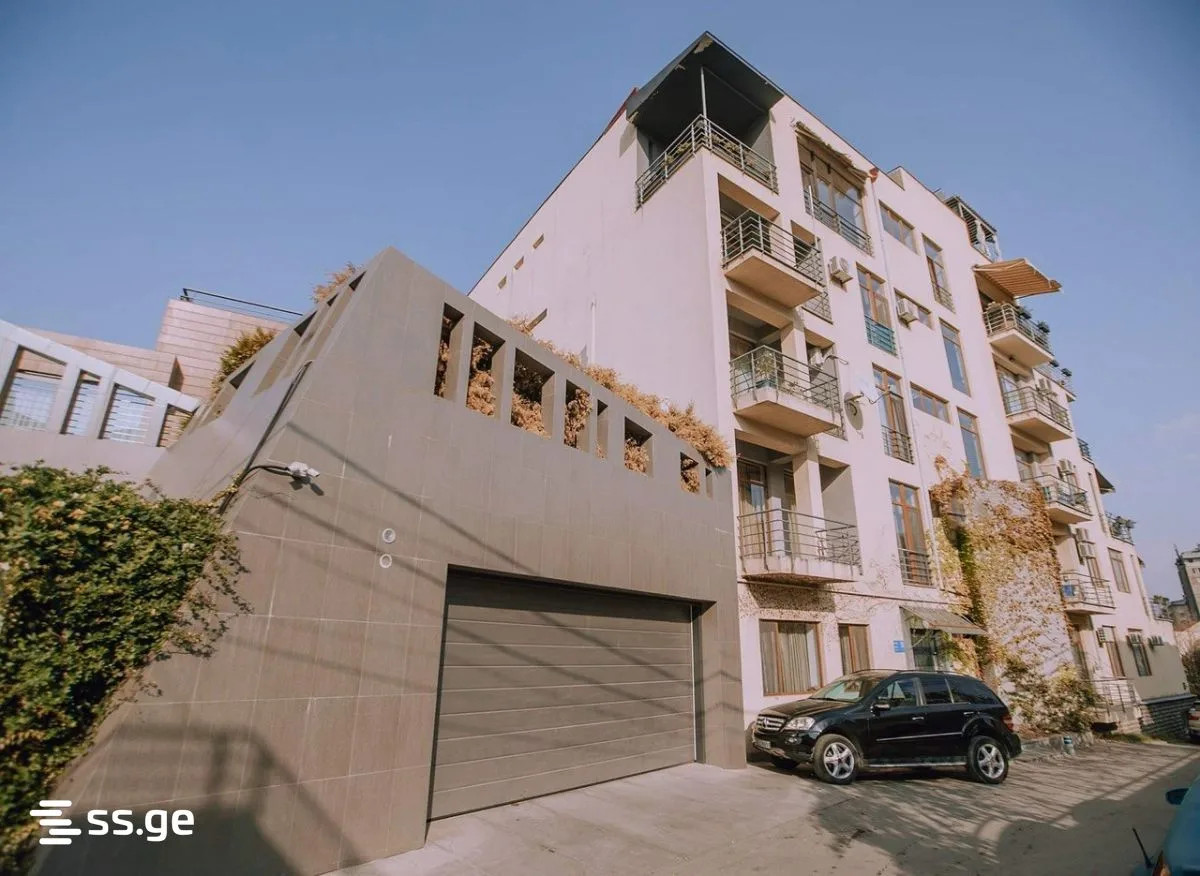 4 room Flat For Sale. Saburtalo · 2/12