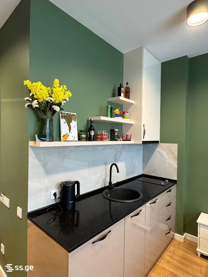 1 room Flat For Sale. Batumi · 2/12