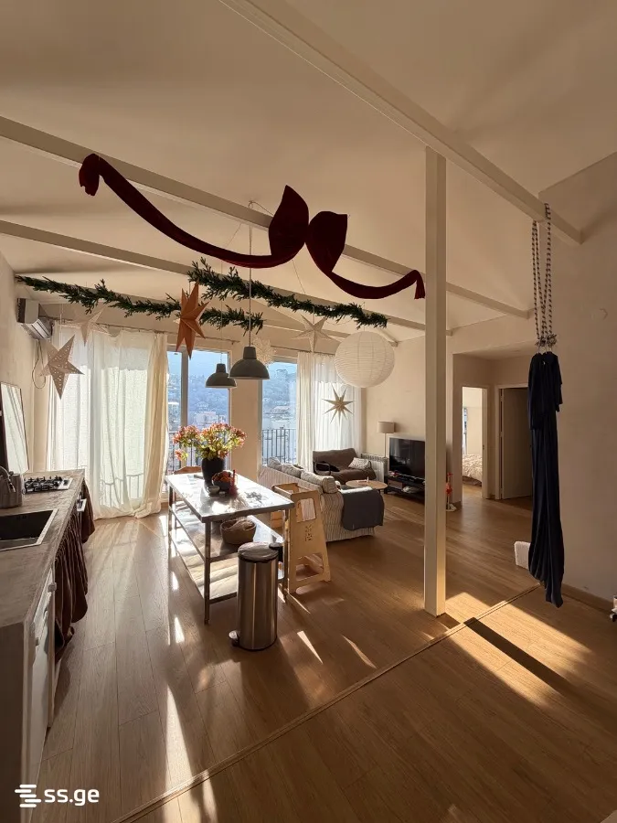 3 room Flat For Sale. Bagebi · 3