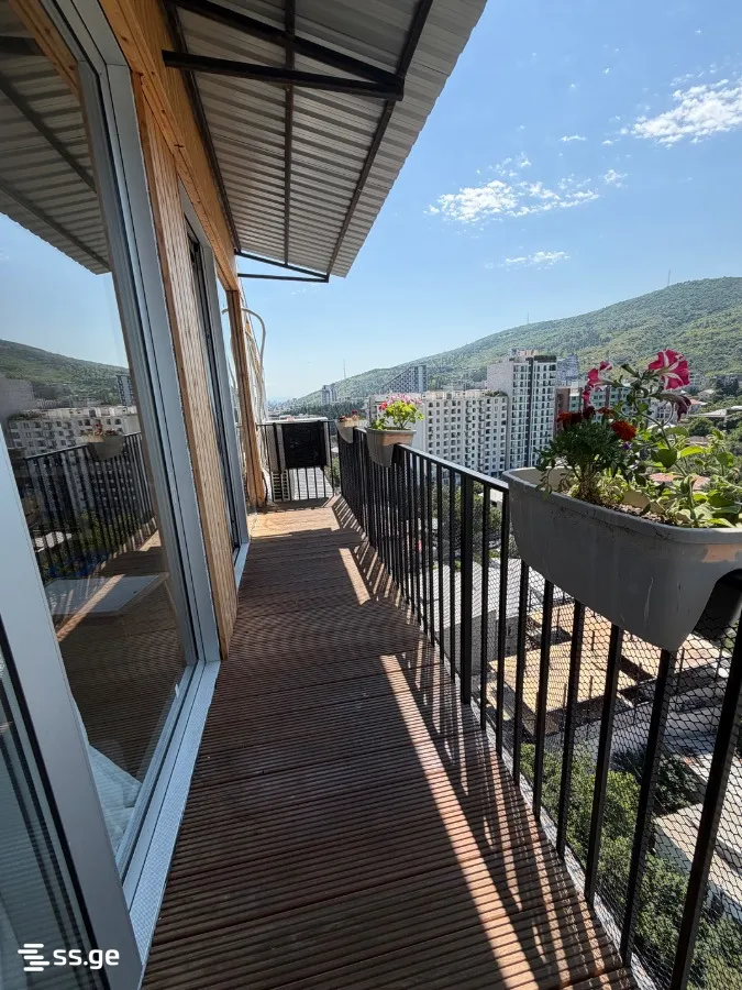 3 room Flat For Sale. Bagebi · 7