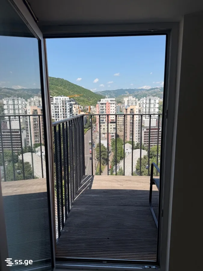 3 room Flat For Sale. Bagebi · 9
