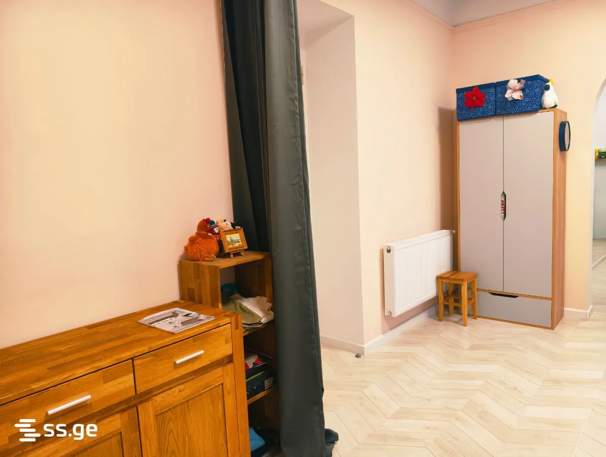 3 room Flat For Sale. Svanetis ubani · 5