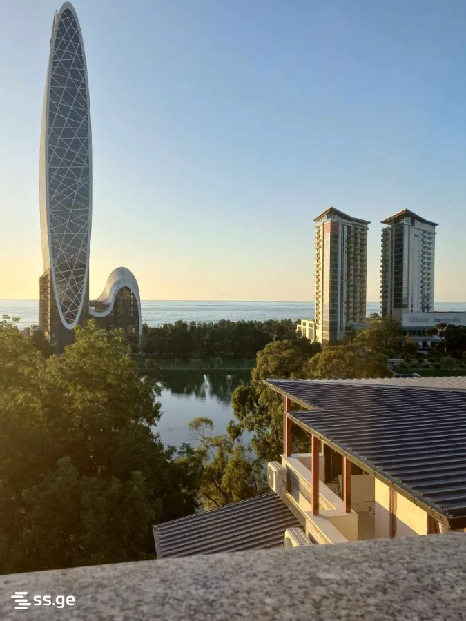 5 room Flat For Sale. Batumi · 1/12