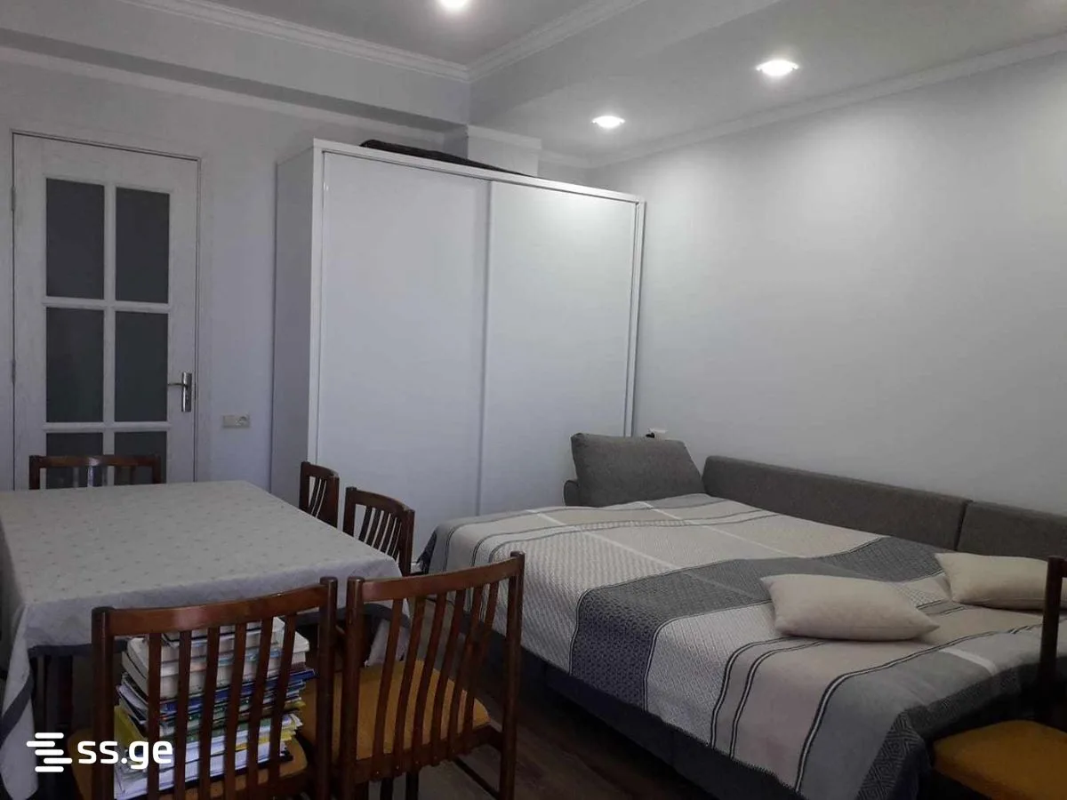 5 room Flat For Sale. Batumi · 6/12