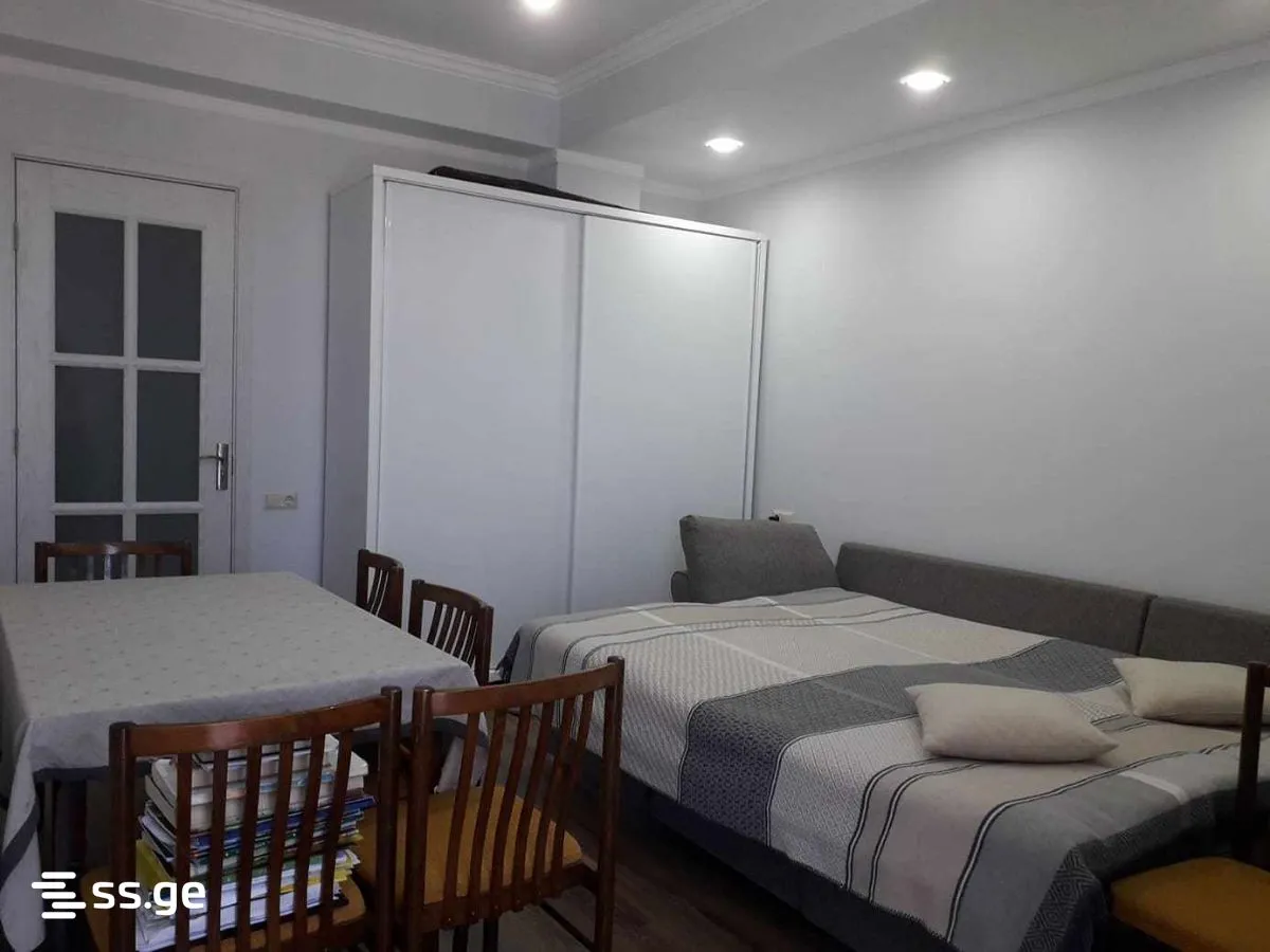 5 room Flat For Sale. Batumi · 6