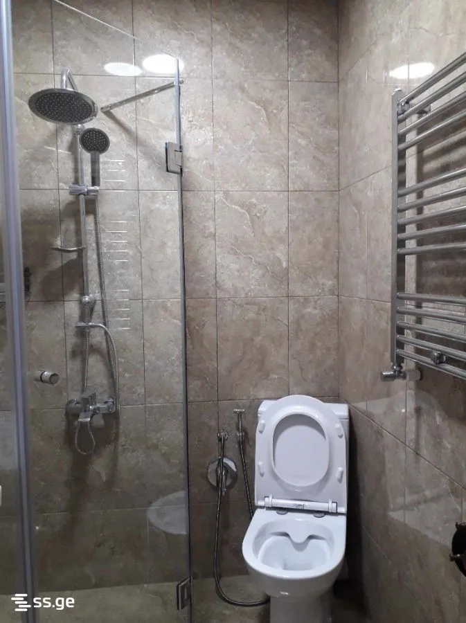 5 room Flat For Sale. Batumi · 8/12