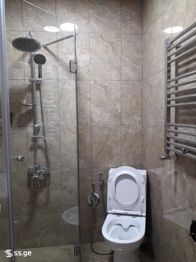 5 room Flat For Sale. Batumi · 8
