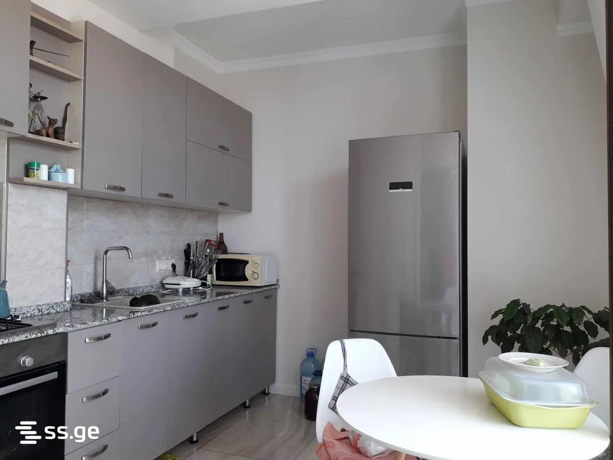 5 room Flat For Sale. Batumi · 11/12