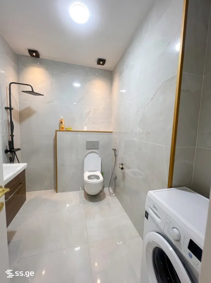 3 room Flat For Sale. Batumi · 2/9